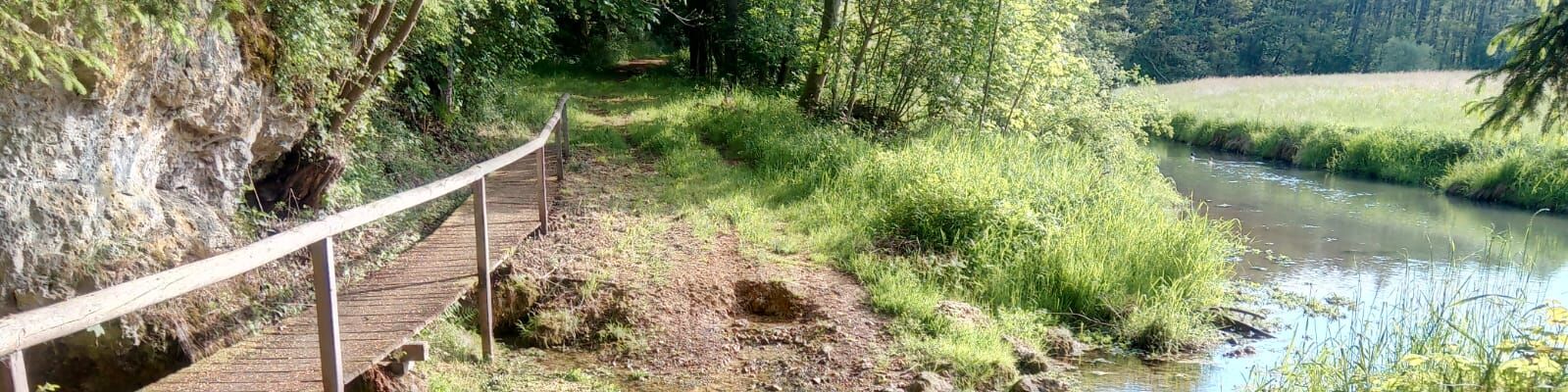 Wanderweg an der Wienent bei Plankenfels in der Nähe von Hollfeld